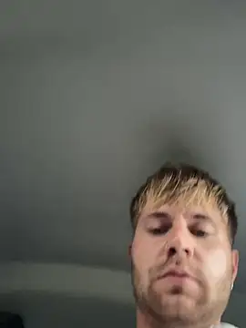 Snapshot of RioBlaze chatting on September 27, 2025, 4:23 pm RioBlaze online show from September 27, 2025, 4:23 pm