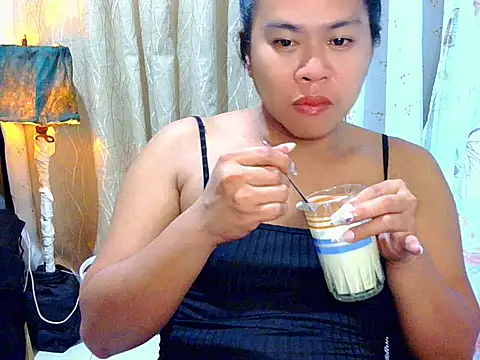 honeyLushess online show from November 3, 2025, 4:19 pm