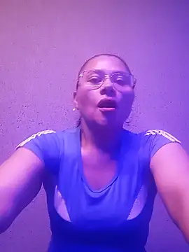 Snapshot of Isbettyche chatting on June 10, 2026, 5:34 pm Isbettyche online show from June 10, 2026, 5:34 pm