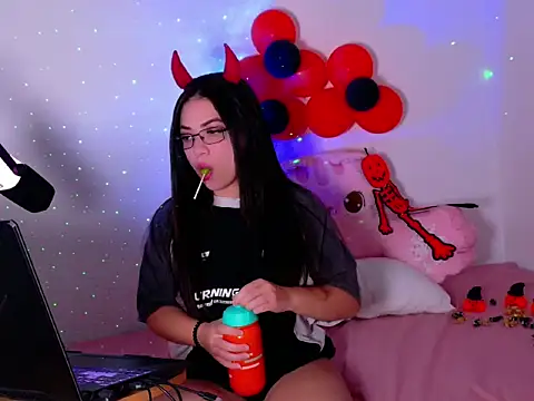 SofiKray online show from October 14, 2025, 1:28 am