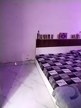 Snapshot of Sexy_vernilla chatting on October 27, 2025, 8:35 pm Sexy vernilla online show from October 27, 2025, 8:35 pm