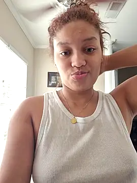 Mila Lol online show from September 10, 2025, 2:17 pm