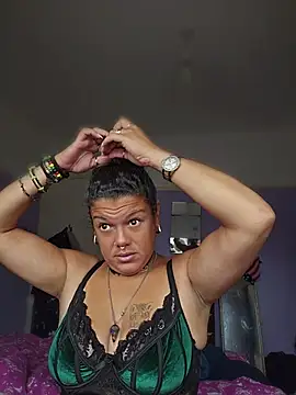 GoddessChantelle online show from June 17, 2026, 8:39 am