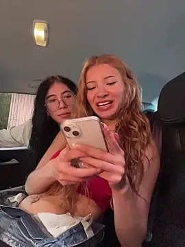 Snapshot of PussyLoversShow chatting on October 18, 2025, 8:53 pm PussyLoversShow online show from October 18, 2025, 8:53 pm