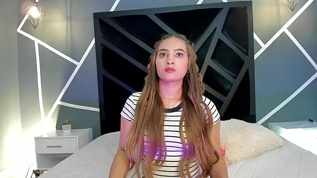Snapshot of Alana_cox_ chatting on October 16, 2025, 11:17 pm Alana cox online show from October 16, 2025, 11:17 pm