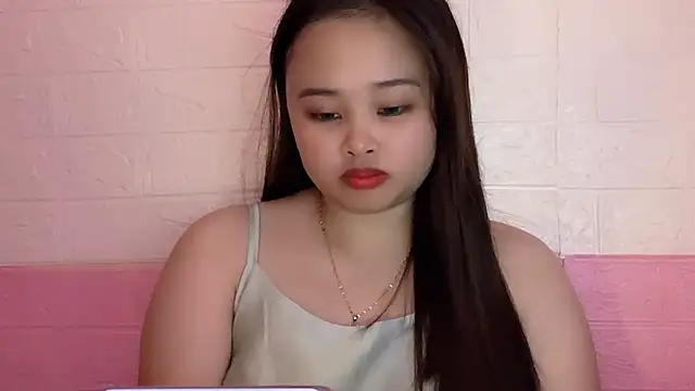 Pearl8386 online show from September 10, 2025, 3:34 pm