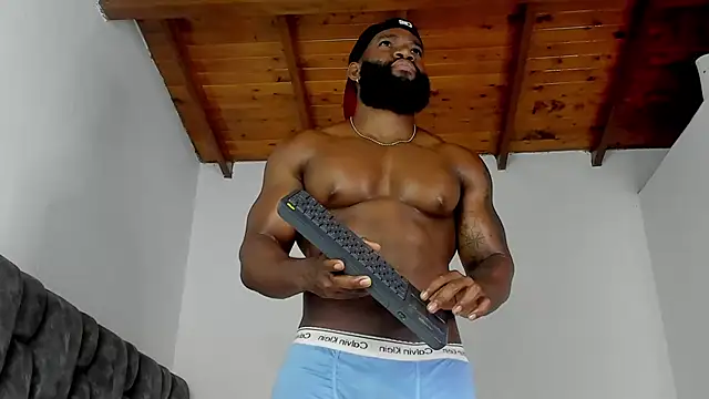 james musclebbc online show from October 4, 2025, 12:47 pm