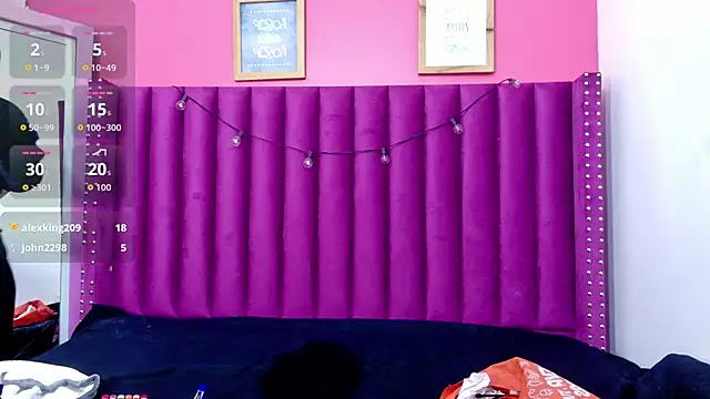 cosplaydate online show from October 28, 2025, 2:48 am