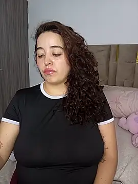 LoanaSantos online show from March 24, 2026, 11:10 pm