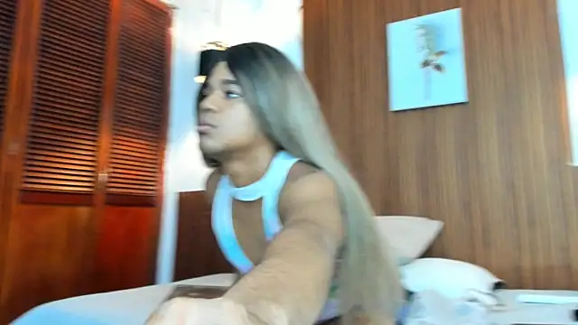 Snapshot of galactica_ chatting on September 20, 2025, 11:44 am galactica  online show from September 20, 2025, 11:44 am