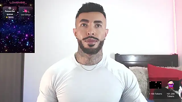 andrea de lucaa online show from March 25, 2026, 2:39 am