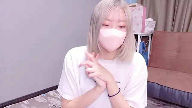 Snapshot of Nana__ch chatting on November 5, 2025, 5:07 am Nana ch online show from November 5, 2025, 5:07 am