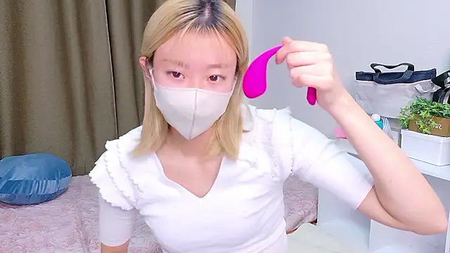 Snapshot of Nana__ch chatting on December 17, 2025, 11:49 am Nana ch online show from December 17, 2025, 11:49 am