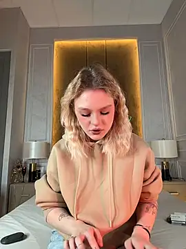 CaitlinSugar online show from December 16, 2025, 4:28 am