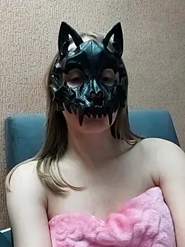 Nelly Freda online show from November 4, 2025, 9:36 pm