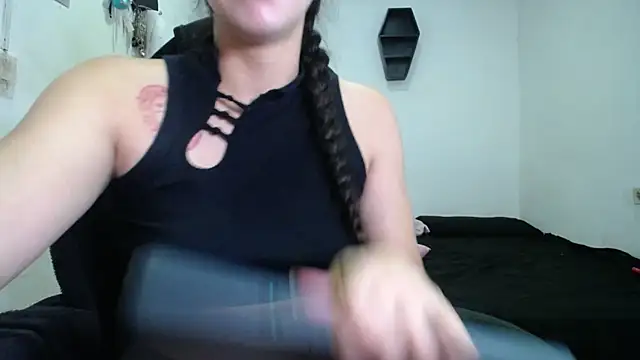 Snapshot of Amber09raiden chatting on October 28, 2025, 5:26 pm Amber09raiden online show from October 28, 2025, 5:26 pm