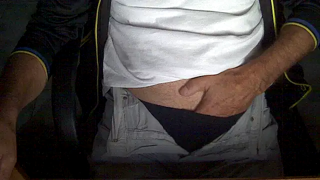 Snapshot of velikifant7 chatting on November 12, 2025, 5:41 am velikifant7 online show from November 12, 2025, 5:41 am