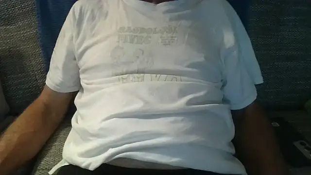 Snapshot of velikifant7 chatting on May 21, 2026, 5:53 pm velikifant7 online show from May 21, 2026, 5:53 pm