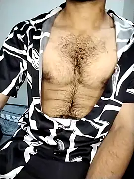 Snapshot of Hotyy_subhu chatting on May 13, 2026, 5:49 am Hotyy subhu online show from May 13, 2026, 5:49 am