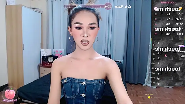 Snapshot of aelinhot chatting on October 2, 2025, 8:43 am aelinhot online show from October 2, 2025, 8:43 am