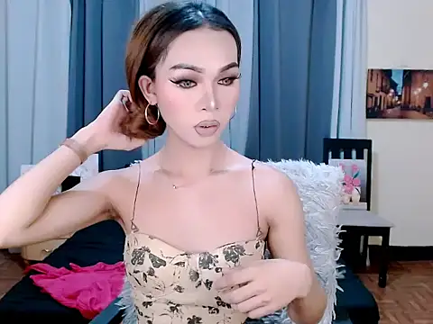 Snapshot of aelinhot chatting on October 22, 2025, 7:57 pm aelinhot online show from October 22, 2025, 7:57 pm