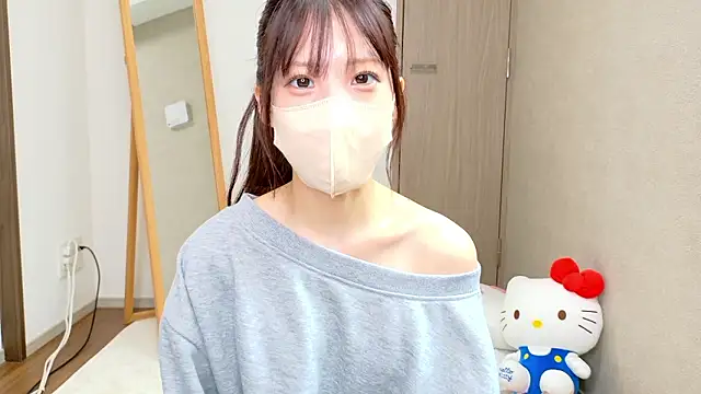 Snapshot of riri__nyan_o0 chatting on February 16, 2026, 5:14 am riri nyan o0 online show from February 16, 2026, 5:14 am