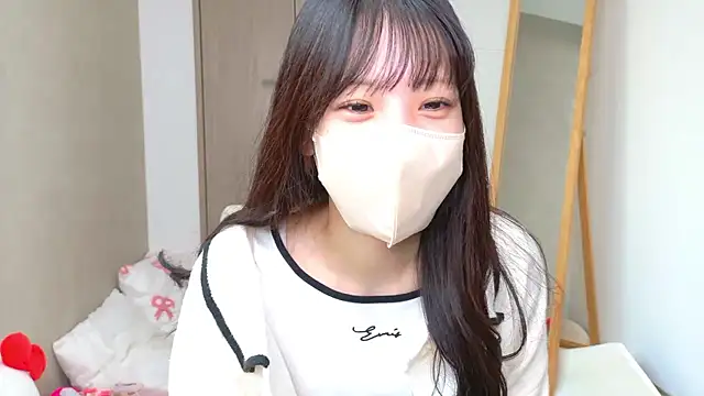 Snapshot of riri__nyan_o0 chatting on March 28, 2026, 5:07 am riri nyan o0 online show from March 28, 2026, 5:07 am