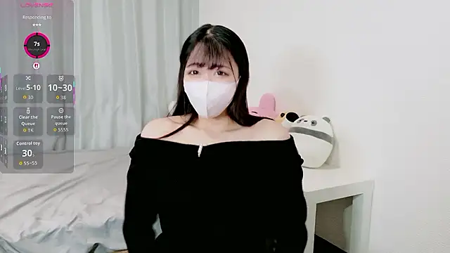 yuna yyy online show from October 1, 2025, 4:18 am