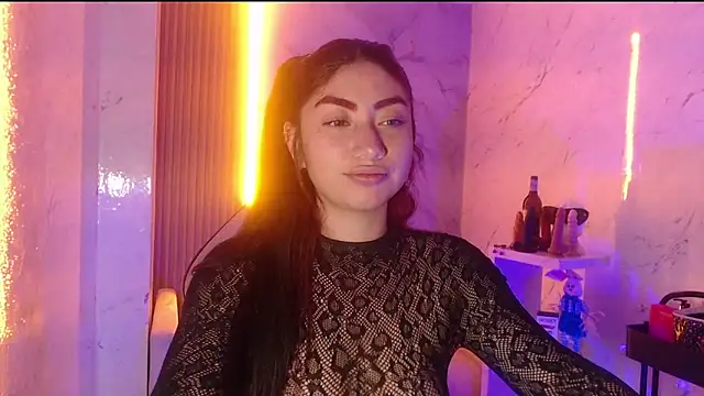Sophia tf online show from April 25, 2026, 3:42 am