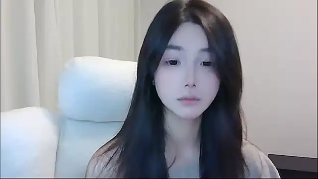 VianVianvv-cc online show from October 12, 2025, 4:06 pm