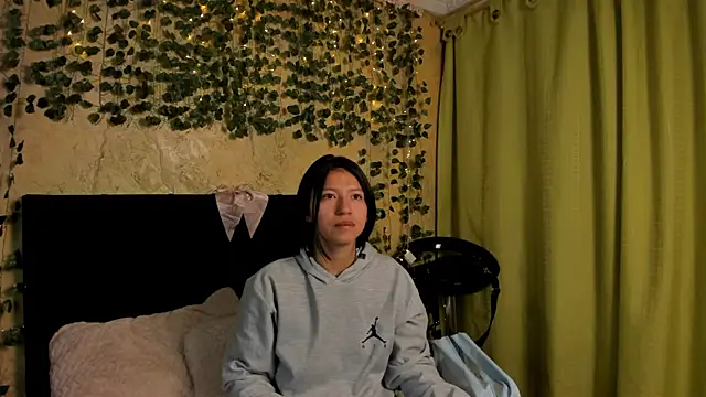 Tiffany Nm online show from January 17, 2026, 1:27 pm