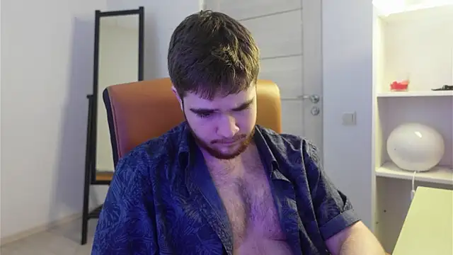 Snapshot of Mark_Maxim chatting on October 14, 2025, 6:03 am Mark Maxim online show from October 14, 2025, 6:03 am