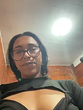 Emma  cumlovee online show from June 22, 2026, 3:08 am
