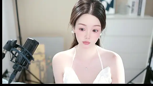 Snapshot of abbyli12 chatting on November 8, 2025, 3:45 pm abbyli12 online show from November 8, 2025, 3:45 pm