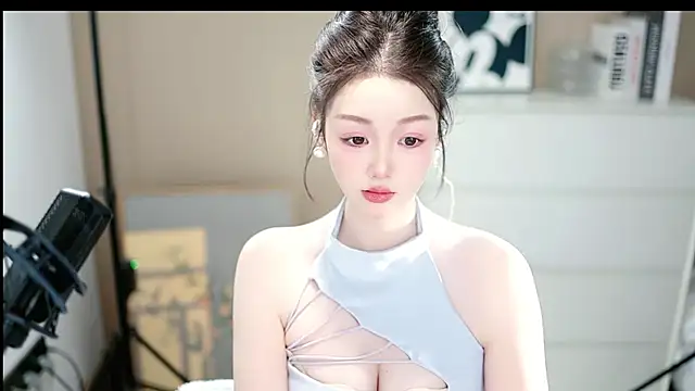 Snapshot of abbyli12 chatting on December 16, 2025, 2:55 pm abbyli12 online show from December 16, 2025, 2:55 pm