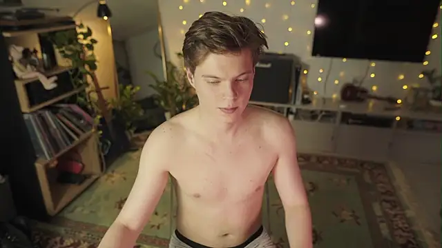 RusBradPitt online show from March 2, 2026, 4:47 pm