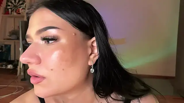 jennifersboooty online show from September 28, 2025, 9:53 pm