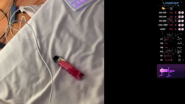 jennifersboooty online show from October 21, 2025, 9:10 am