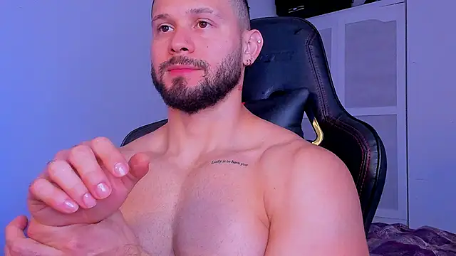 andrewcorey1 online show from October 3, 2025, 5:59 am