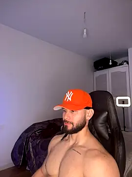 andrewcorey1 online show from October 23, 2025, 5:40 am