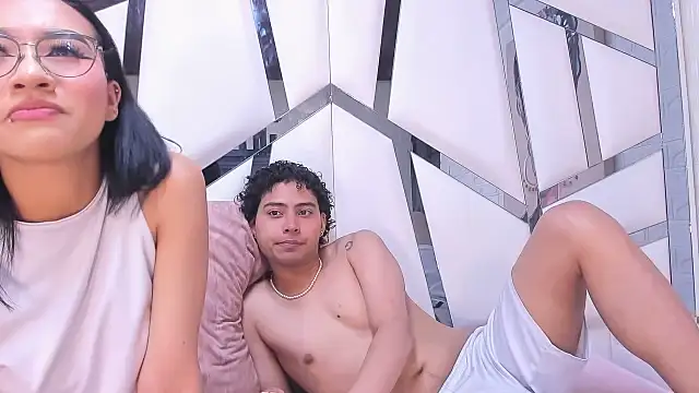 KiaraandEnzzo  online show from September 12, 2025, 3:39 am