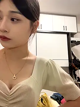 Alissa AA online show from September 23, 2025, 11:57 am