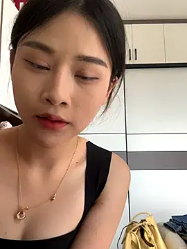 Alissa AA online show from September 24, 2025, 8:17 am