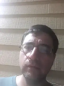 Snapshot of Gearsuit chatting on September 10, 2025, 4:56 am Gearsuit online show from September 10, 2025, 4:56 am