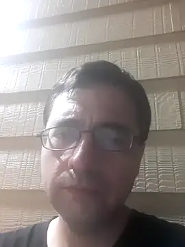 Snapshot of Gearsuit chatting on September 17, 2025, 3:41 am Gearsuit online show from September 17, 2025, 3:41 am