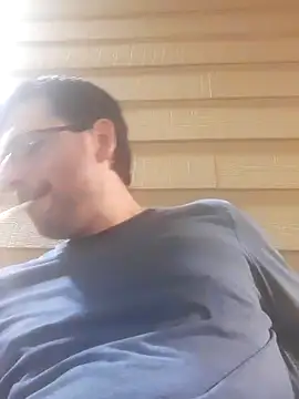 Snapshot of Gearsuit chatting on September 23, 2025, 2:14 am Gearsuit online show from September 23, 2025, 2:14 am