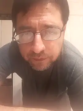 Snapshot of Gearsuit chatting on September 24, 2025, 8:17 am Gearsuit online show from September 24, 2025, 8:17 am