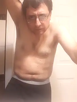 Snapshot of Gearsuit chatting on September 29, 2025, 12:49 am Gearsuit online show from September 29, 2025, 12:49 am