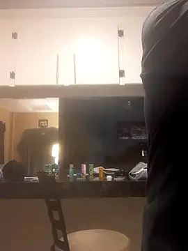 Snapshot of Gearsuit chatting on October 7, 2025, 4:53 am Gearsuit online show from October 7, 2025, 4:53 am