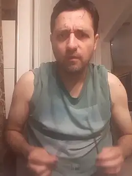 Gearsuit online show from November 3, 2025, 8:32 pm